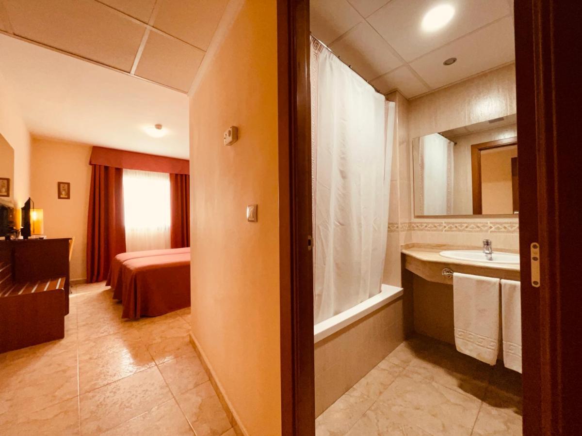 Torrijos Otel Cheste Dış mekan fotoğraf