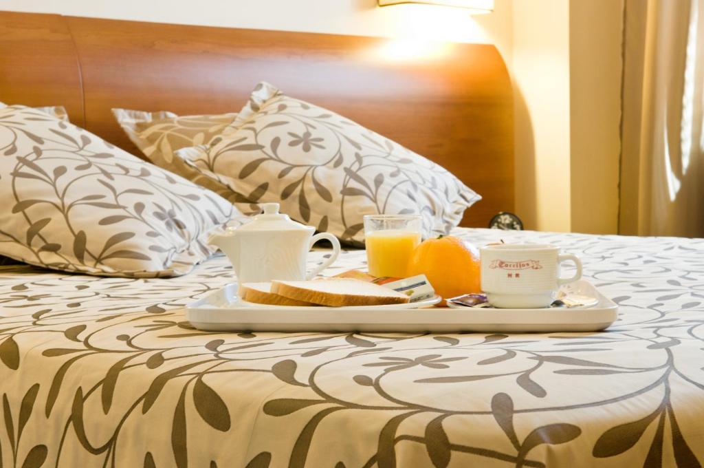 Torrijos Otel Cheste Dış mekan fotoğraf